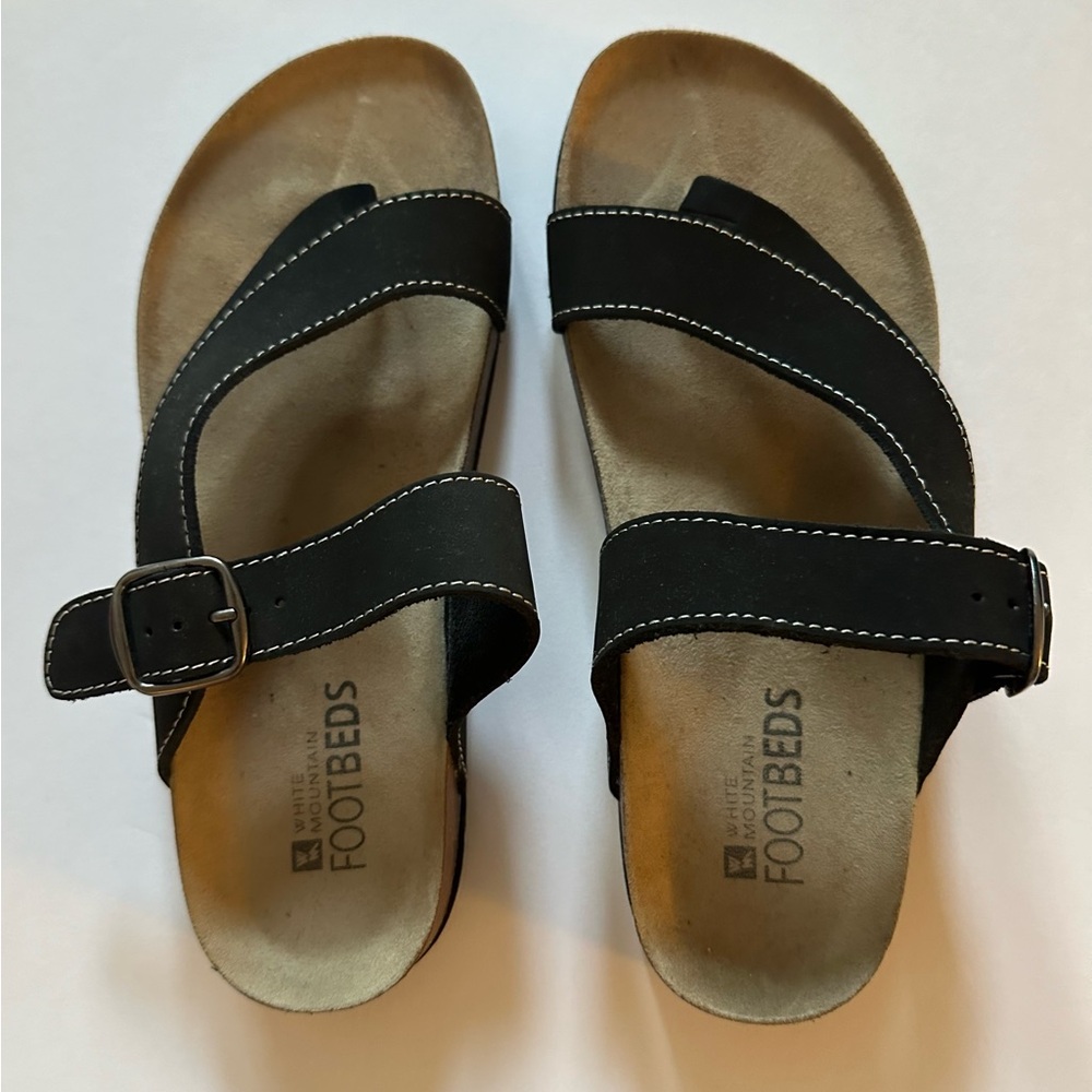 White Mountain Footbeds Sandals Size 8M